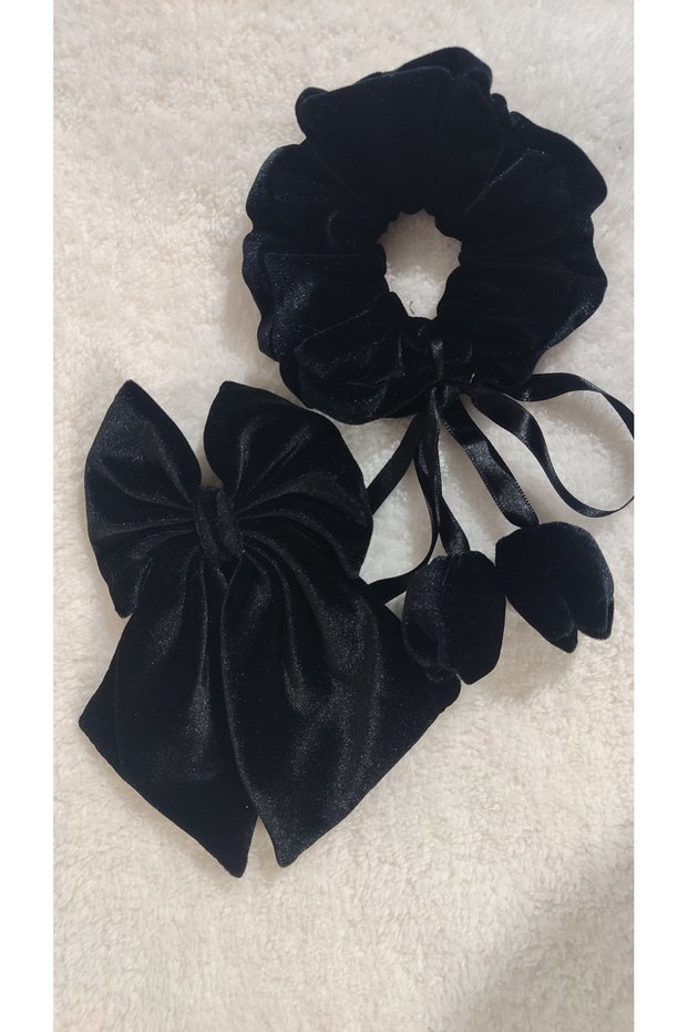 Velvet Tulip Bow, Clip-On Bow Buckle