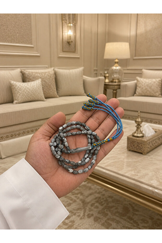 مسبحة السحاب الرمادي