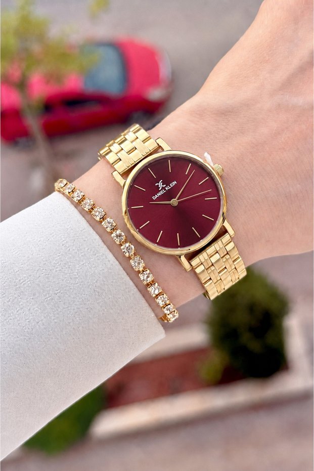 Women's Wristwatch and Bracelet with Dial in Burgundy, Gold Color Band, 30 Mm, Same as in the Image