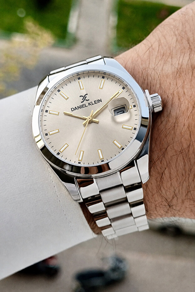 Men's Wristwatch with Beige Dial and Silver Color Strap, Gift Packaged