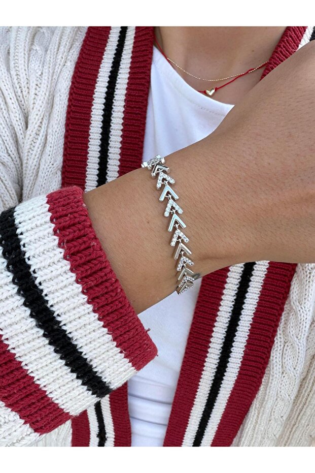 Silver Color, Premium Special Series, Daily Stylish and Elegant Design Bracelet 🤍 🖤