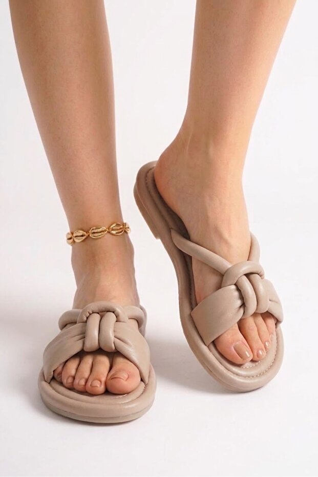 Women's Beige Puff Slippers Soft Soled Lightweight Flexible Fluffy Ribboned Summer Comfortable Daily Sandals 026