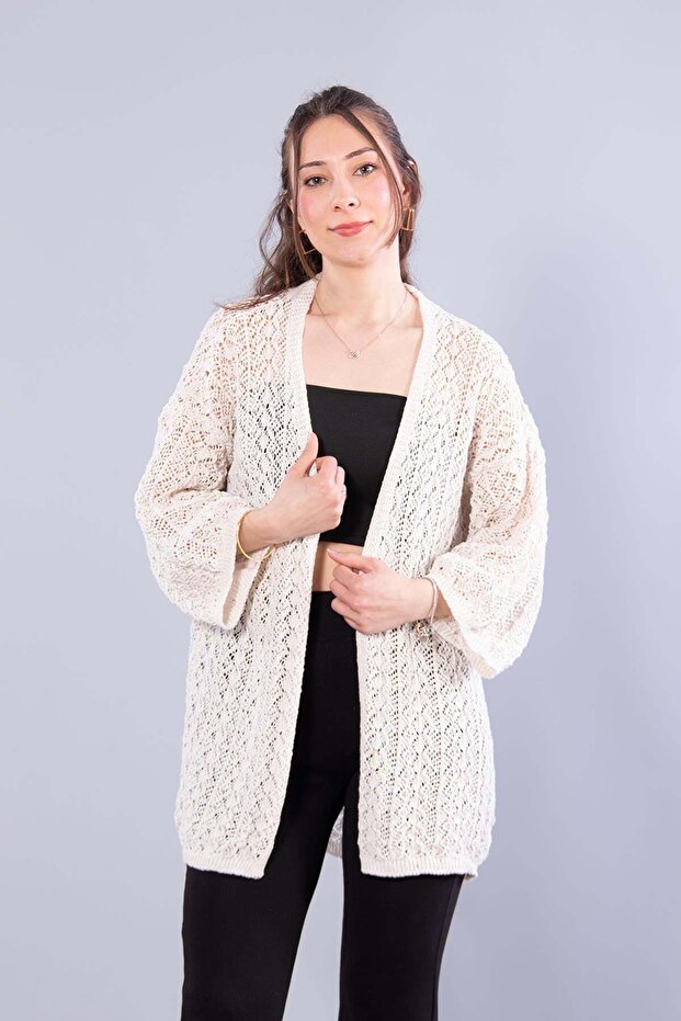 01326 Knitted Cardigan