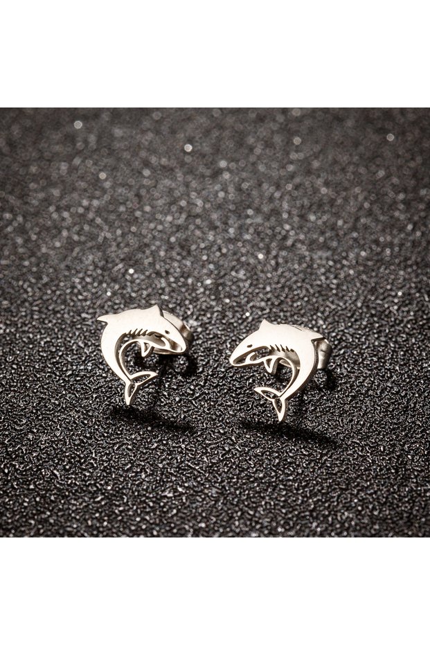 GED695S 1 Pair Mini Cute Dolphin Studs Small Animal Earrings for Women Fashion Shark Ocean Animal Je