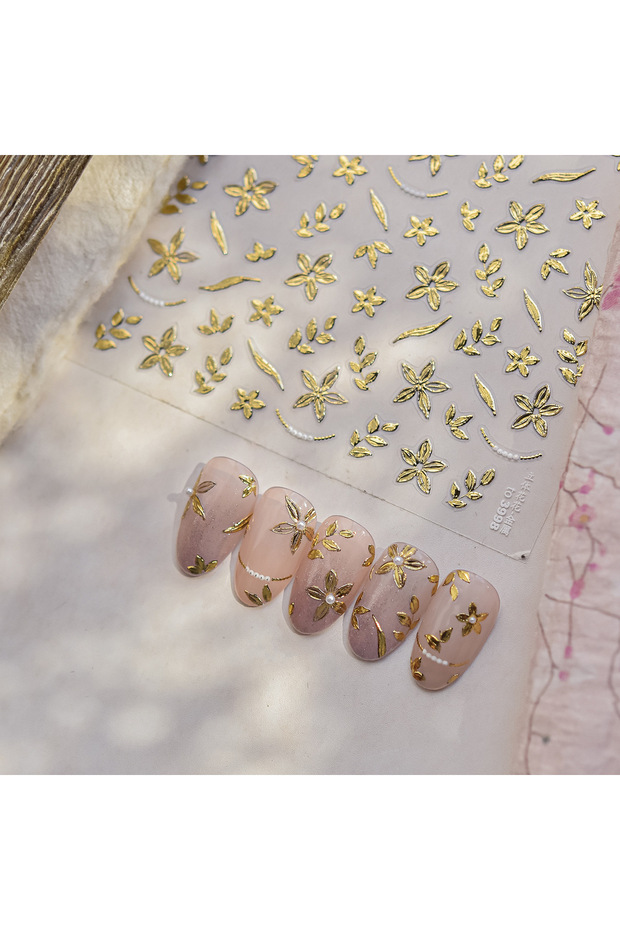 1pcs Gold Leaf White Flower Bouquet Floral Petal Tulip Bloom Charming Retro Metal Self Adhesive 5D N
