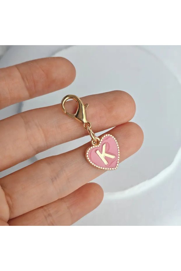 K Cute Alphabet 26 Letters Heart Keychain For Bags Earphone Charm Pendants Accessories Gifts With Lo