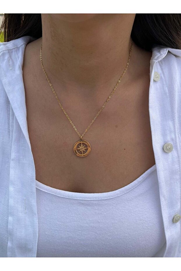 Antique Star Pendant Necklace with Stones
