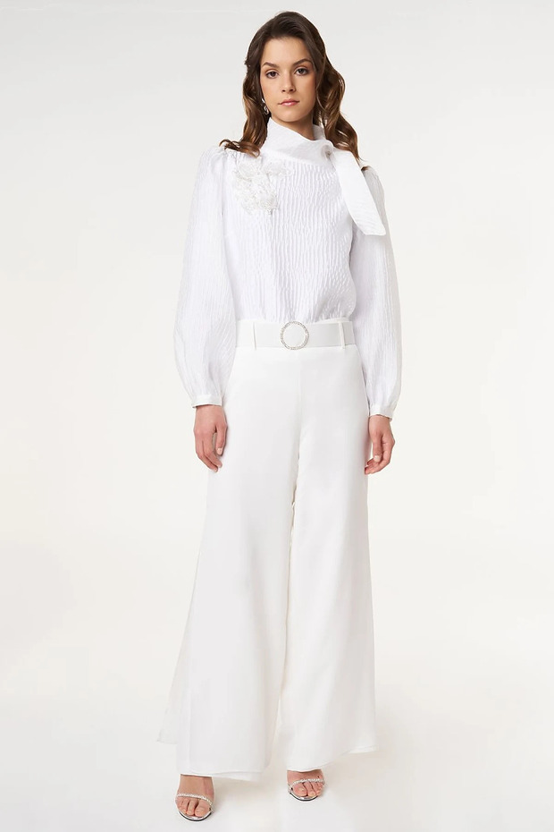 Metal Buckle Detailed Crepe Trousers Optical White