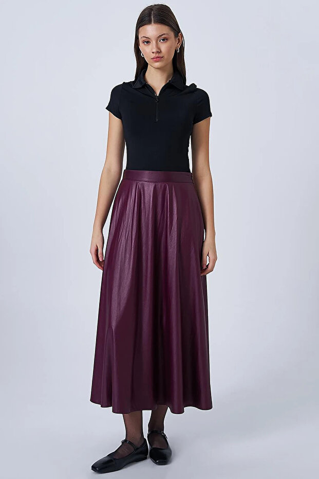 Shiny Look Flared Skirt Plum