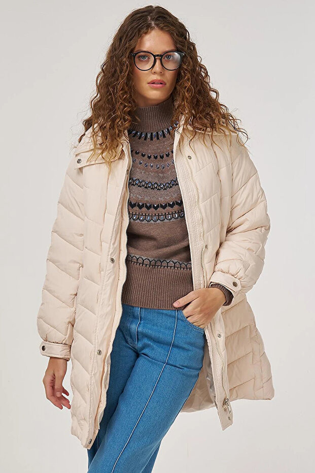 Zigzag Quilted Short Coat Cream