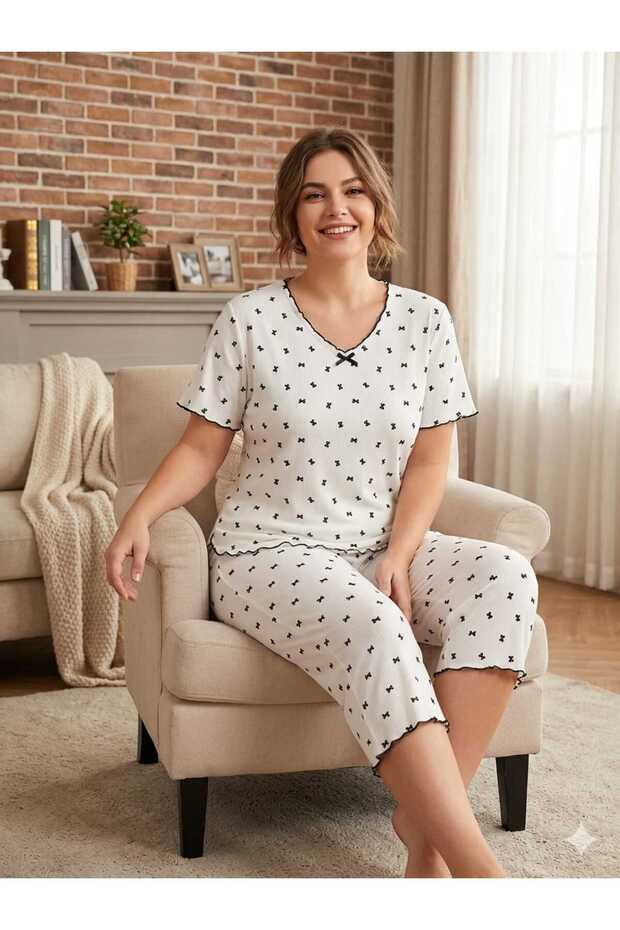 Large Size Short Sleeve Cotton Ultrasoft Lycra Capri Pajama Set