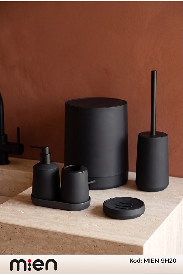 Round Black 5 Piece Bathroom Set