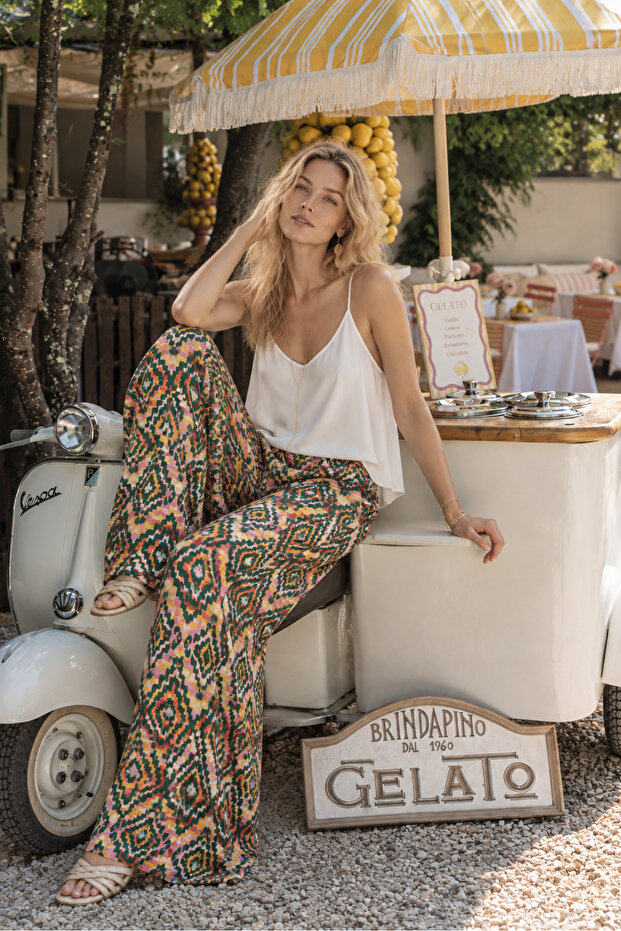 Ethnic Patterned Chiffon Satin Pants (Feel Like You Have No Feeling on It)