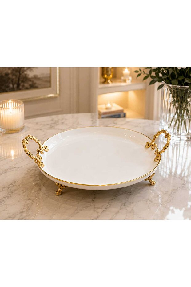 Gold Detailed Porcelain with Handle and Foot, Consisting of 1 Piece.