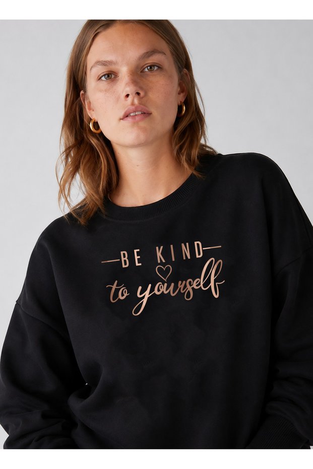 Women's Be Kind Yourseld Written Comfortable Fit Crew Neck Black Sweatshirt
