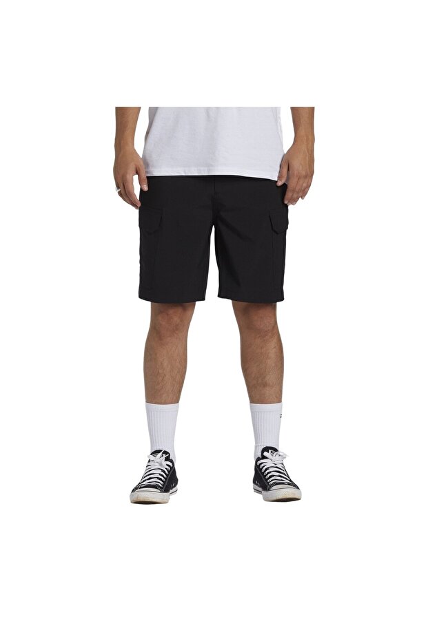 Shorts & Bermuda Men Adult