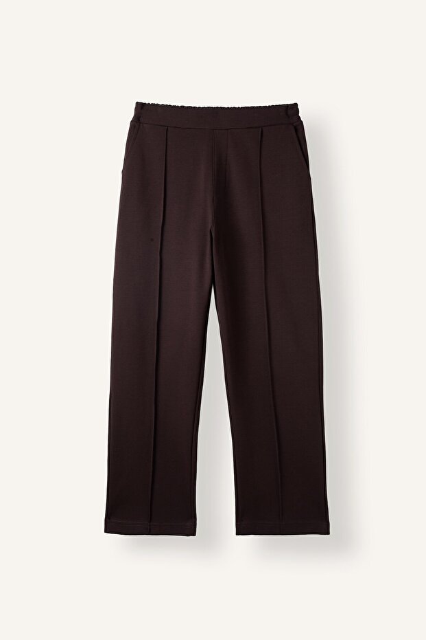 Relax Fit Elastic Waistband Front Stitched Straight Leg Sweatpants I2242Ax26Au