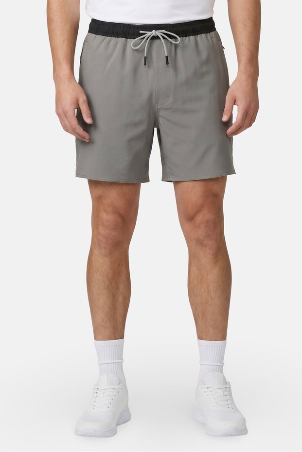 Men Sportswear Fit 5 Inseam Outdoor Shorts, Grey