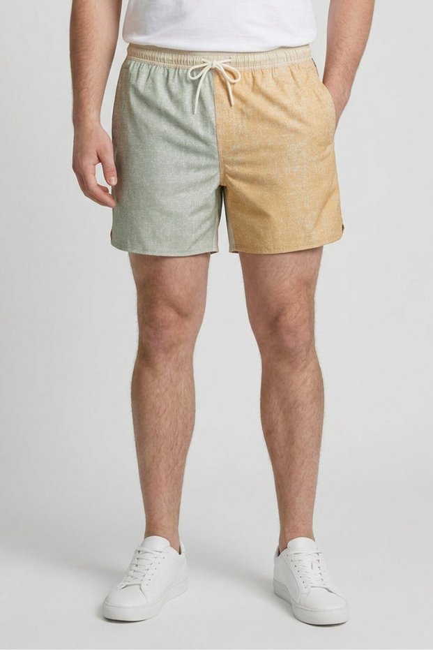 Men Sportswear Fit 5 Inseam Outdoor Shorts, Multicolor