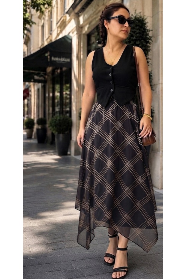 Asymmetrical Cut Chiffon Lined Skirt