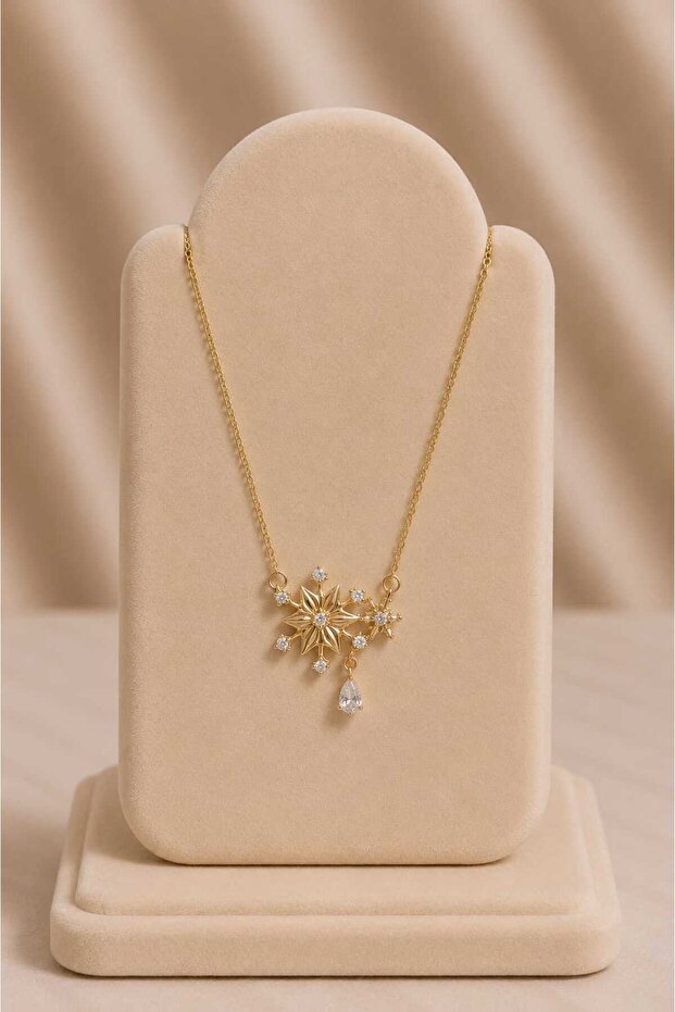 Elegant Flower Figured Gold Necklace with Zircon Stones