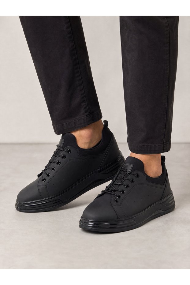 High Sole Sneaker Sports Shoes Lace-Up Casual and Comfortable Sole Modern Stylish Design Daily Walking and Casual Shoes