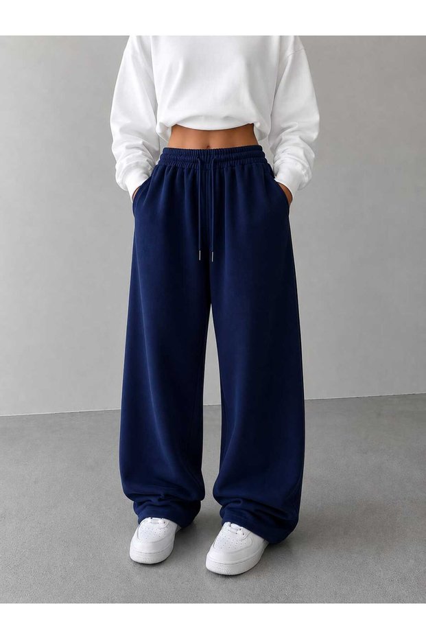 Modern Cut Women's Sweatpants Stylish and Comfortable Navy Blue