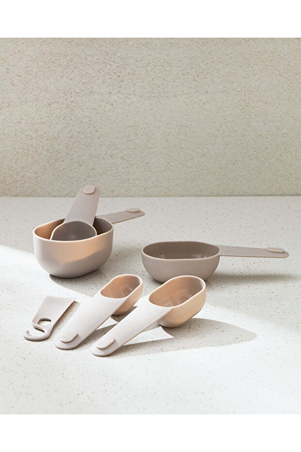 Grey Measuring Cup Set (4 Piece)