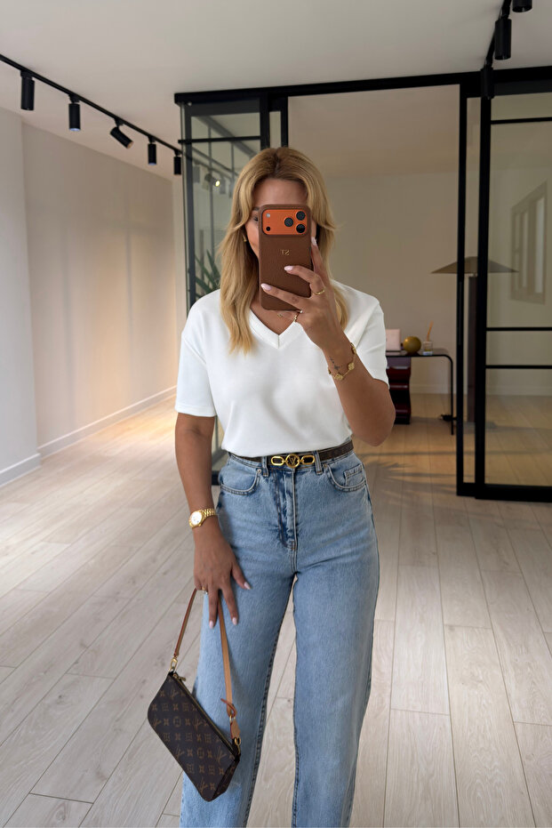 V-Neck Ecru Tok Modal Basic Tshirt