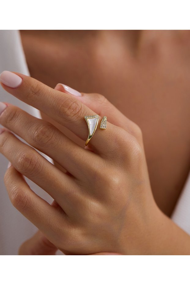 Detailed Triangle Motif Zircon Stone Adjustable Ring