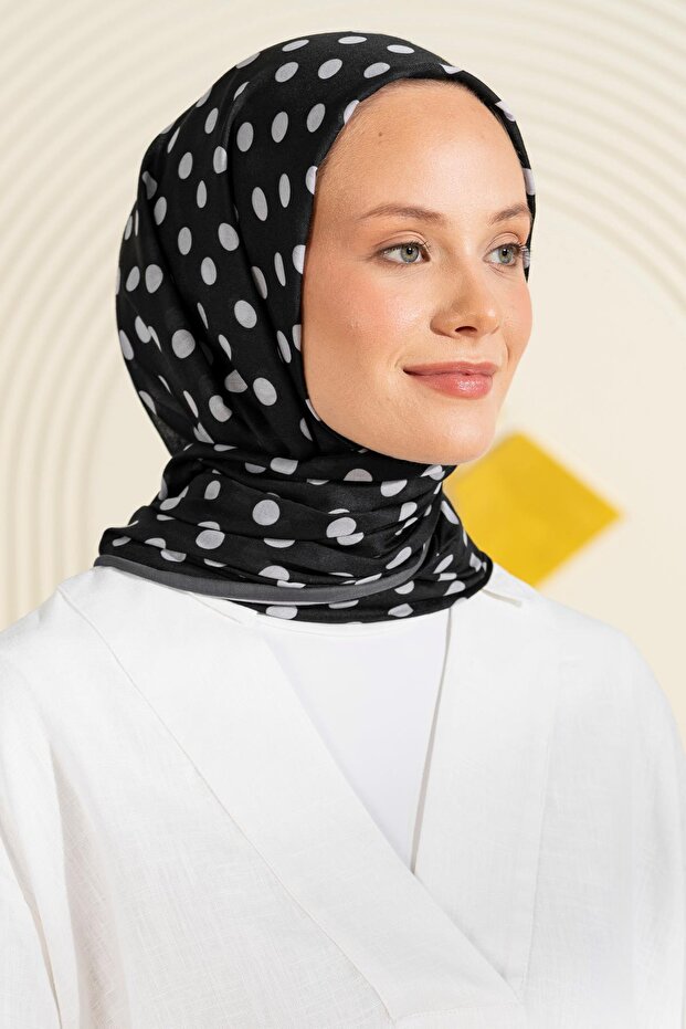 Non-Slip Soft Shawl Polka Dots