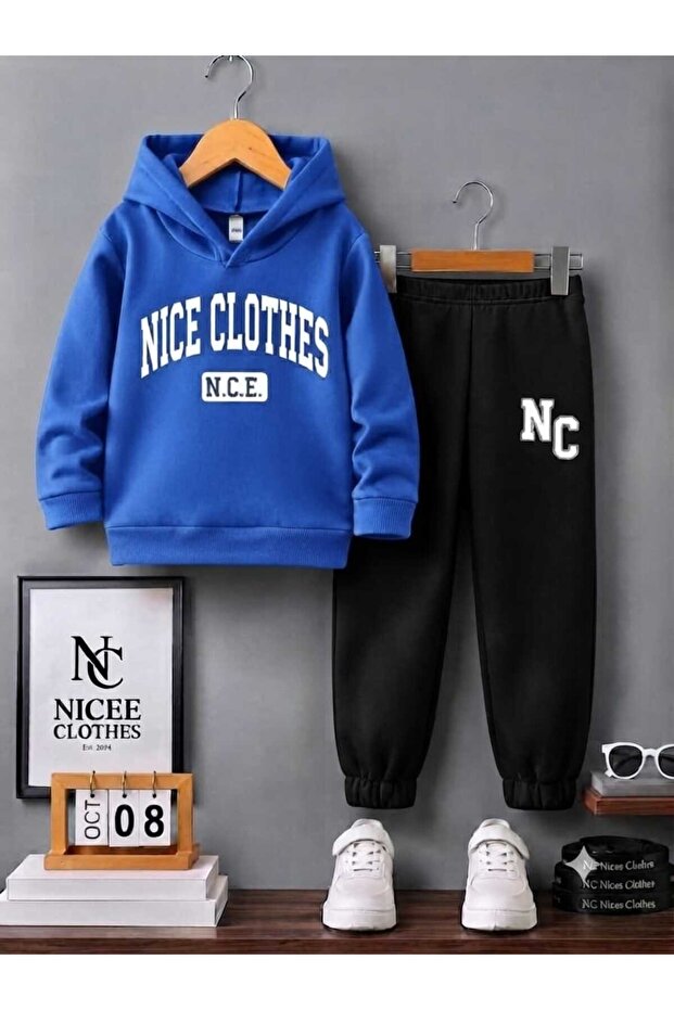 طقم ملابس رياضية للأطفال من NICE CLOTHES للجنسين (أبيض مطبوع عليه N.C من NICE CLOTHES للشتاء)
