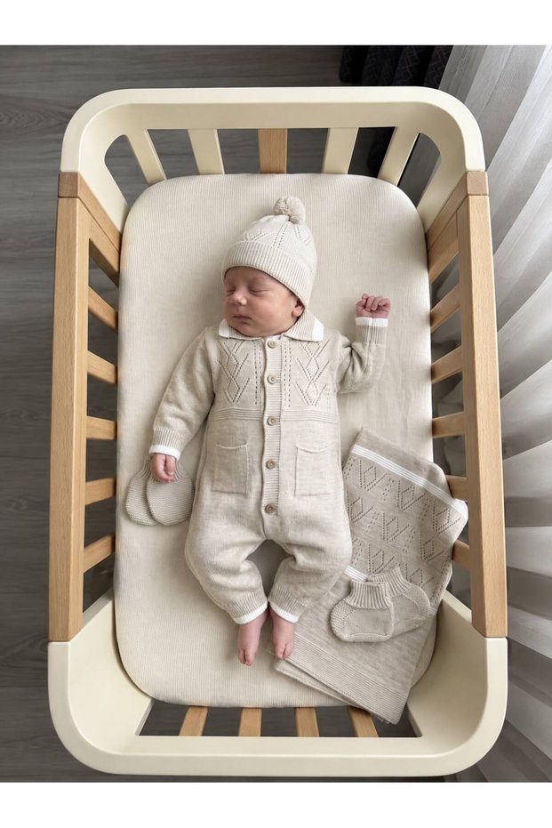 Knitwear Newborn Hospital Release Set of 5 Jumpsuit Blanket Hat Booties Gloves Baby Set