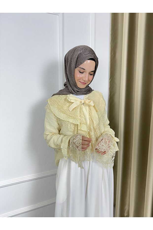 5306 Lace Detailed Laced Shirt