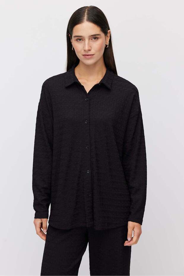 Women's Textured Knitted Oversize Shirt
