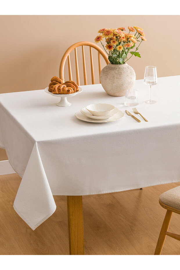 Two Mt Shop Quality Basic Tablecloth 150X250 cm