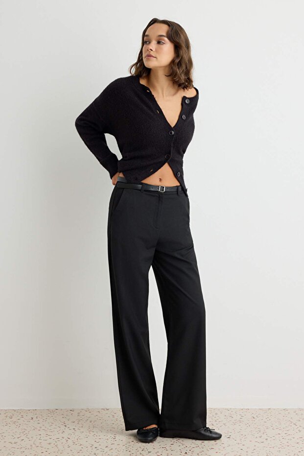 Siyah Kemerli Straight/Düz Kesim Kumaş Pantolon TWOAW27PL00059