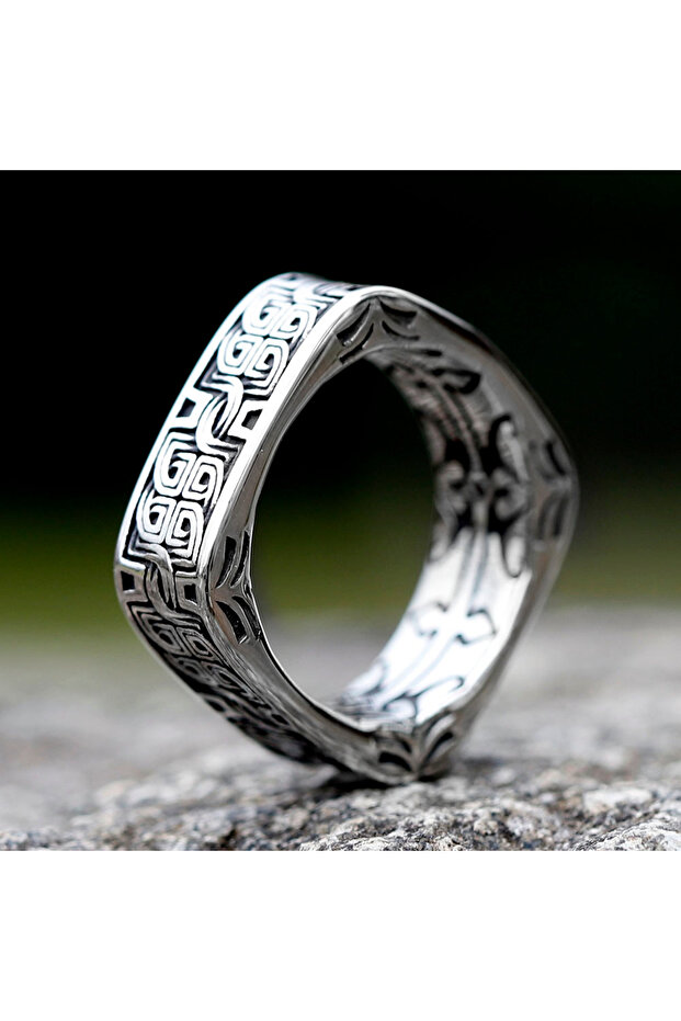 7 steel 2025 New Arrival Stainless Steel Special Design Square Shape Viking Celtic Knot Ring For Men