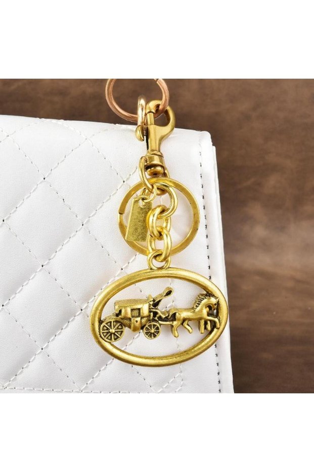 A1 Cute Horse Car Keychain Creative Fashion Bag Pendant Decoration Accessories Car Keyring Charm Tre