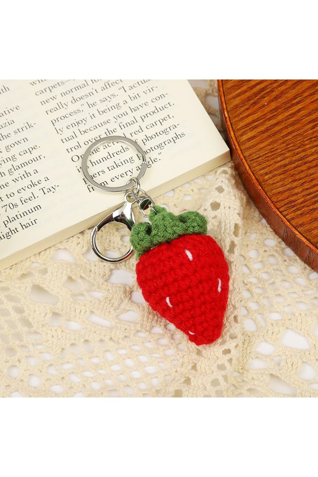 strawberry Creative Knitting Fruit Keychain for Women Girls Cute Strawberry Carrot Weaved Keyrings B