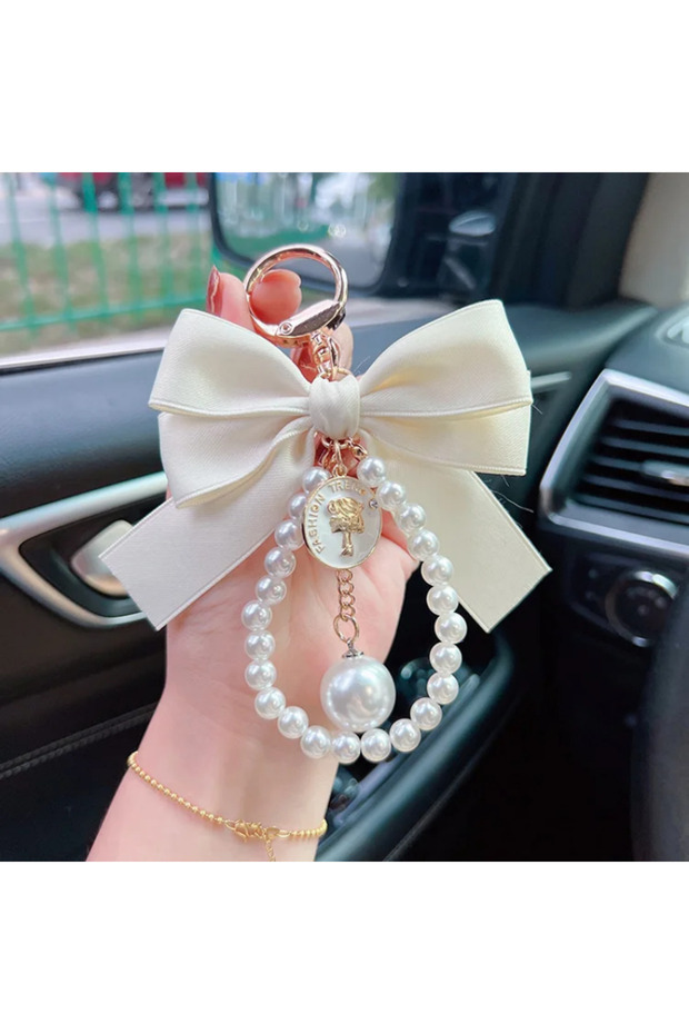 WHITE Fashion Big Bow Tie Key Chain Pearl Chain Women's Car Pendant Statement Tote Hanging Ornament