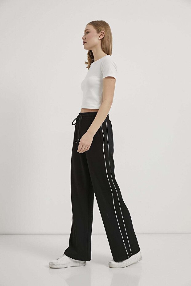 Premium Sweatpants with Elastic Waistband and Thin Stripes