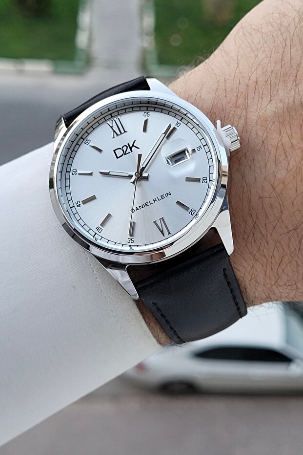 Silver Color Men's Wristwatch with Gift Packaging
