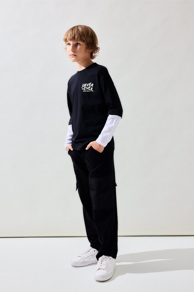 100% Cotton Barrel Fit Cargo Pocket Black Trousers for Boys I0677A826Au