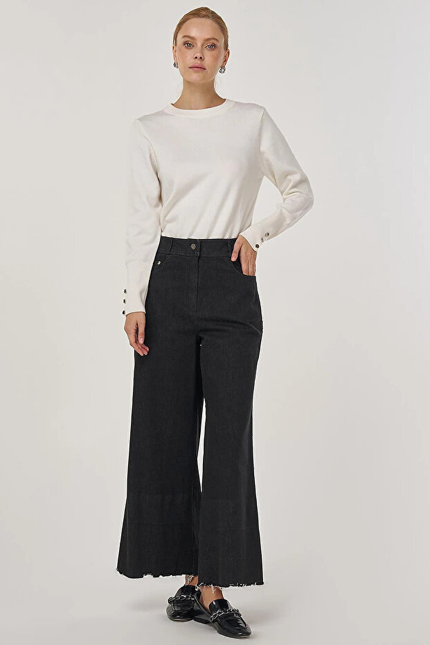 Pocket Detailed Marine Fit Denim Trousers Black