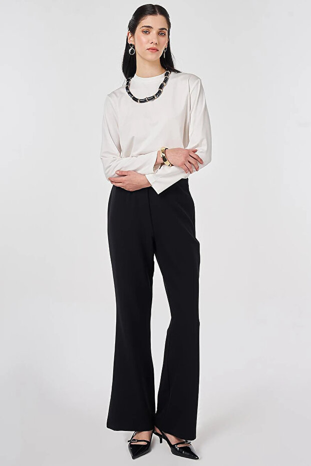 Basic Spanish Flared Trousers Black