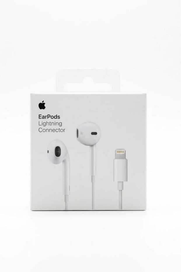 Original iPhone Wired Earphone with Lightning Connector (2-Year Warranty)