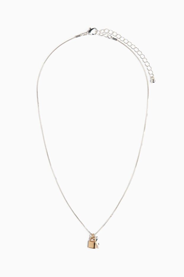 Pendant necklace