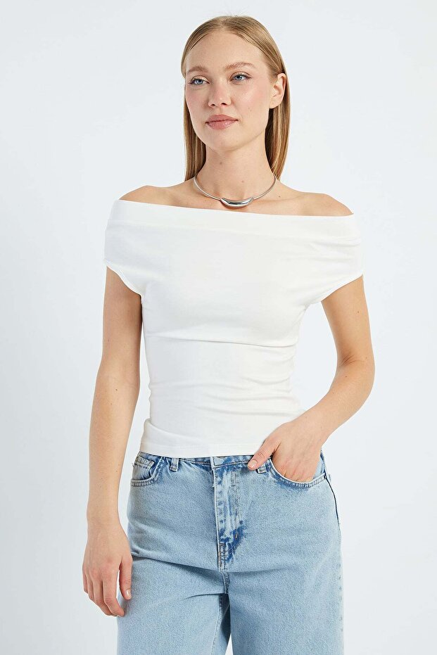 Basic Madonna Collar Slim Fit Blouse