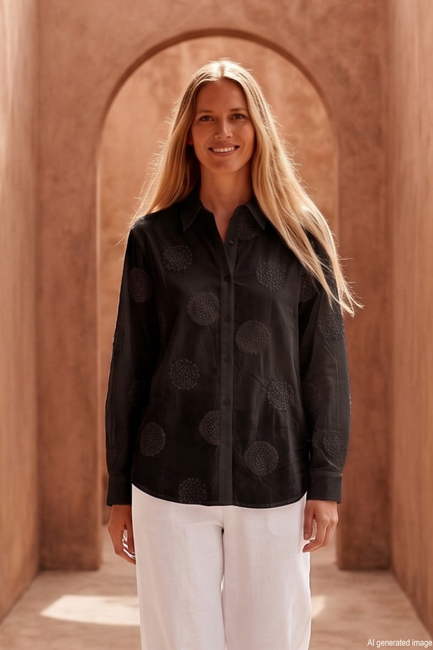 Levidor Embroidery Detail Shirt 230180 Black